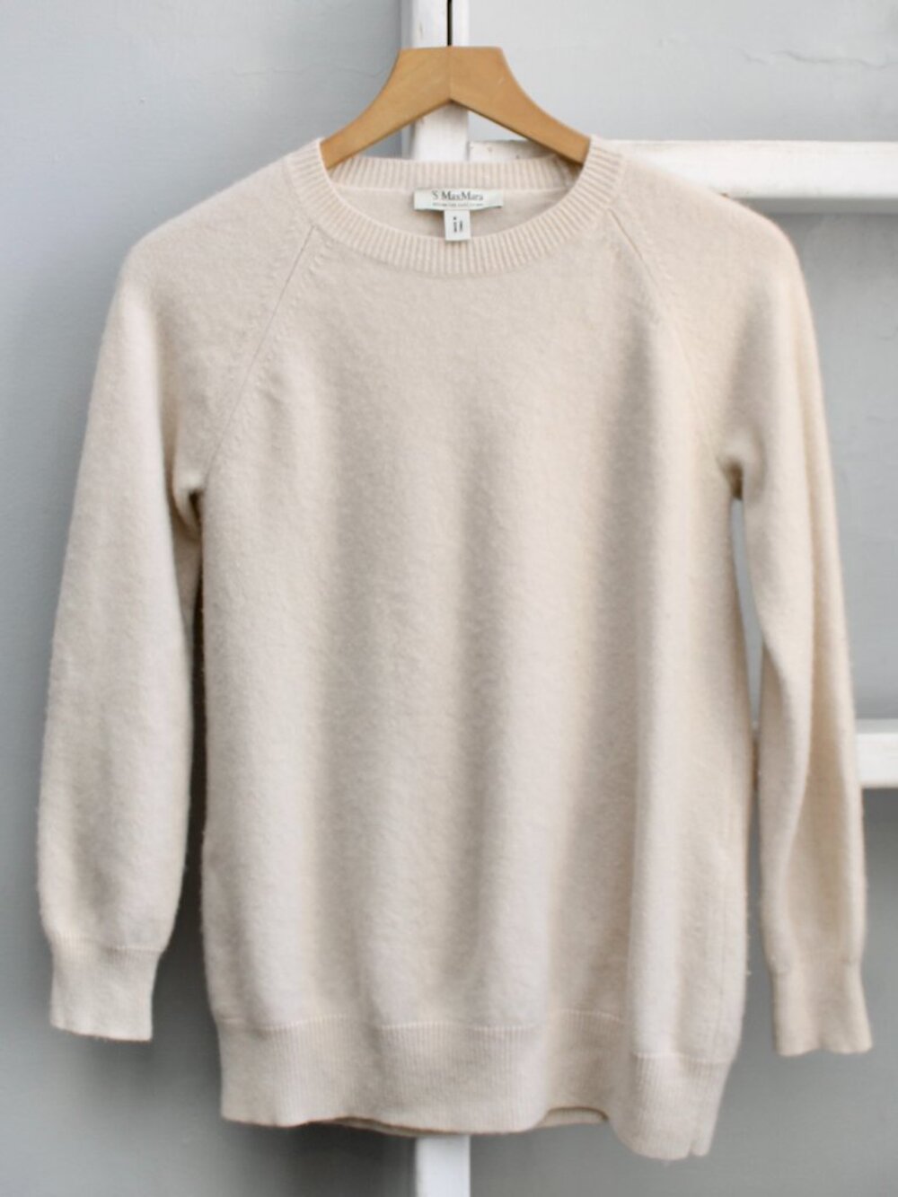 'S Max Mara Cream Knit Cashmere Cree-Neck Pullover Sweater Size Small